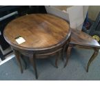 TABLE BASSE CHENE FONCE AVEC 4 TABOURETS STYLE LOUIS XV