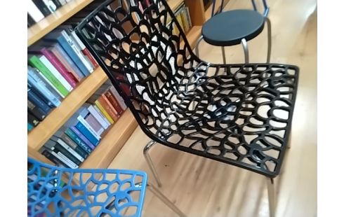 CHAISE Ajouree moderne