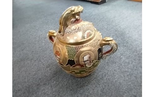 SERVICE A THE Japonais porcelaine 1 tasse abîmée